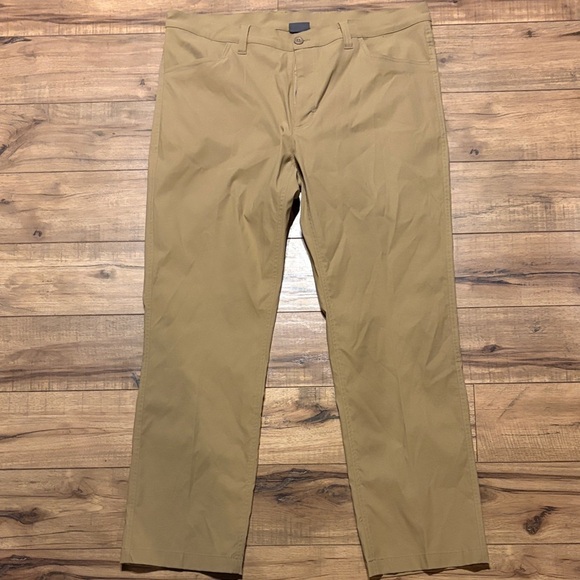 Eddie Bauer Other - Eddie Bauer Men's Khaki Chinos